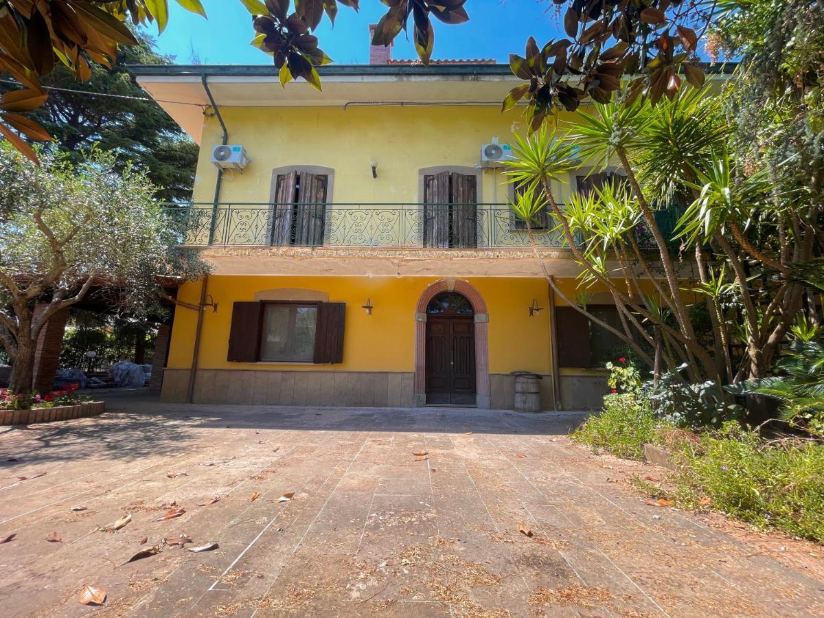 Agriturismo Al Gallo Verde Altavilla Silentina 外观 照片