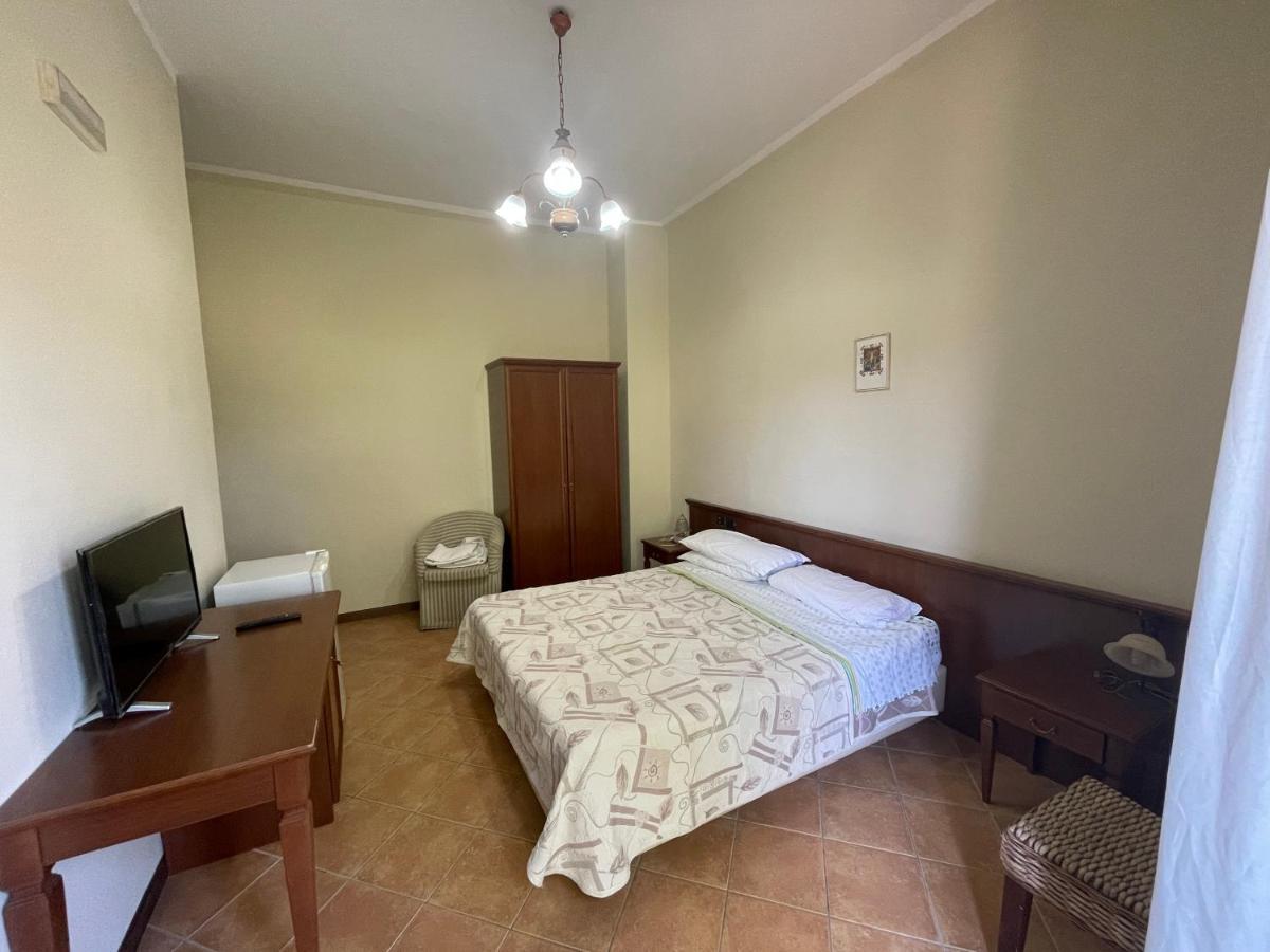 Agriturismo Al Gallo Verde Altavilla Silentina 外观 照片